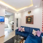 Taksim City Suit